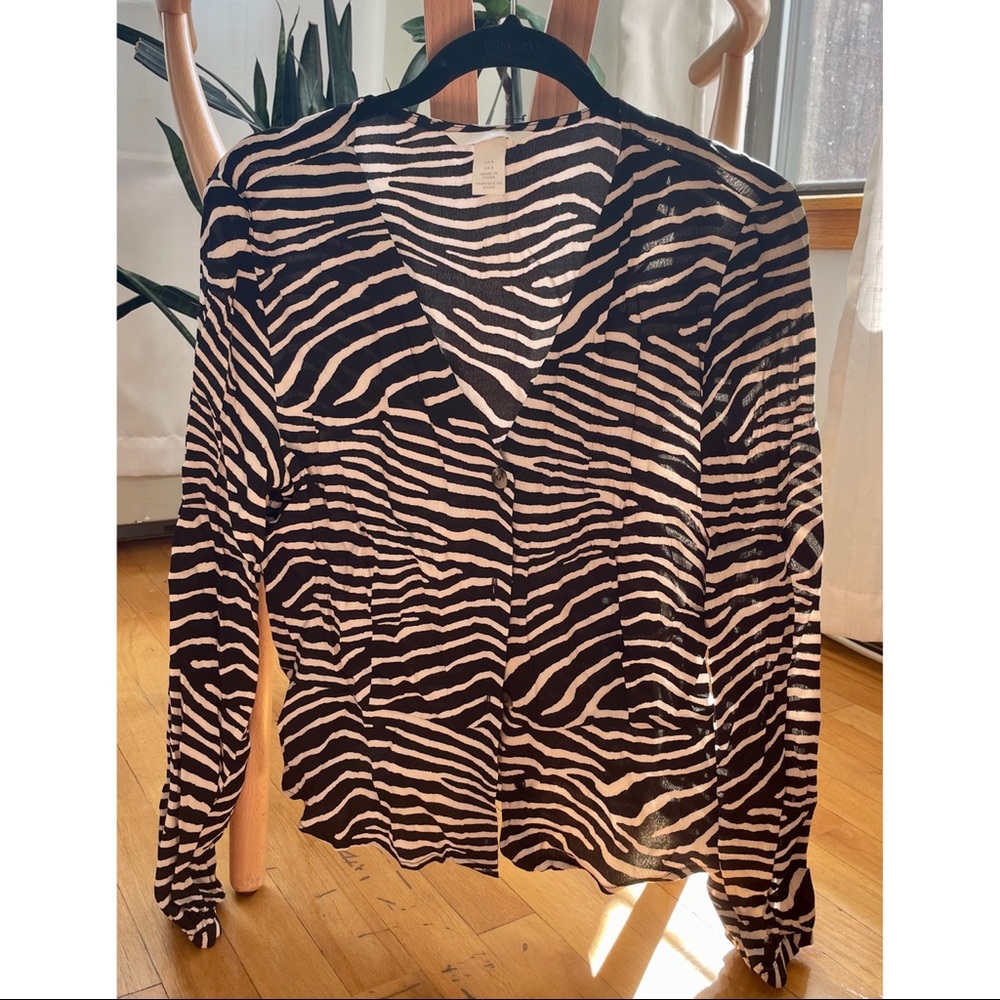 Adorable H&M Blouse